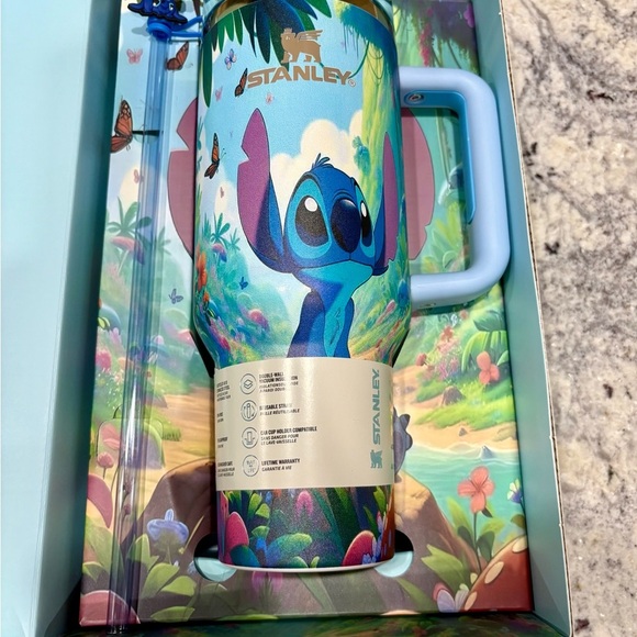 Stitch stanley Tumbler - Picture 3 of 3